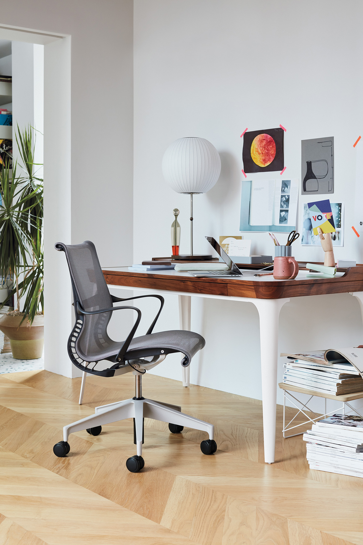 Original indstudering Sanselig Ditch the Dining Chair: Herman Miller's High Performance Task Chairs Will  Save Your Home Office (And Your Back) | Rue